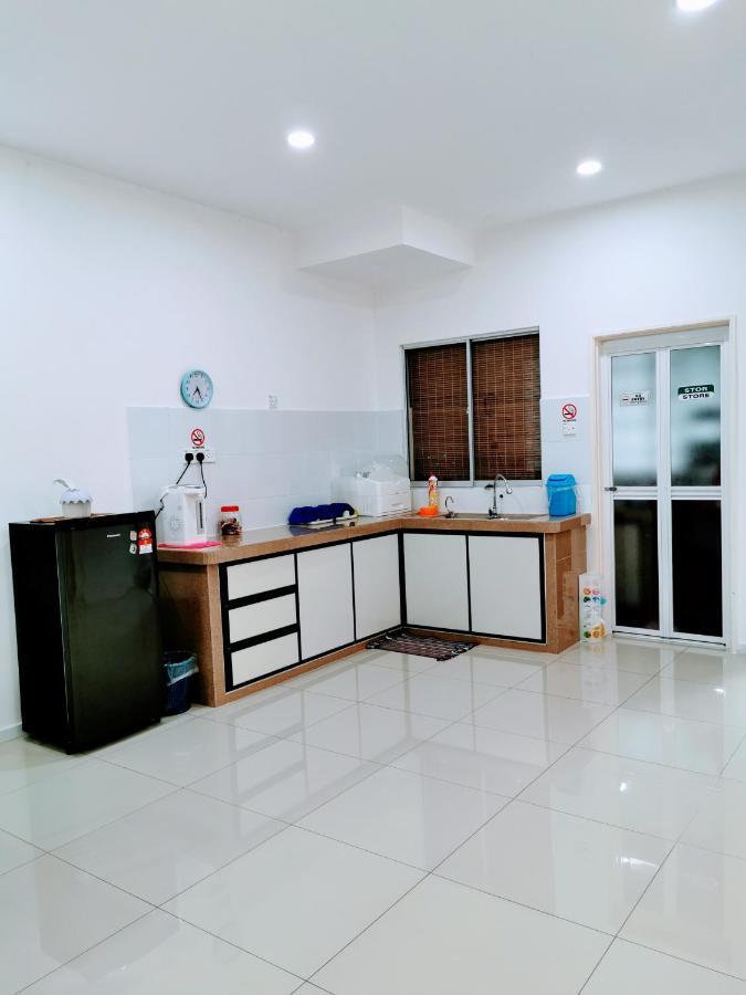 Mr.J Homestay Тайпинг Экстерьер фото